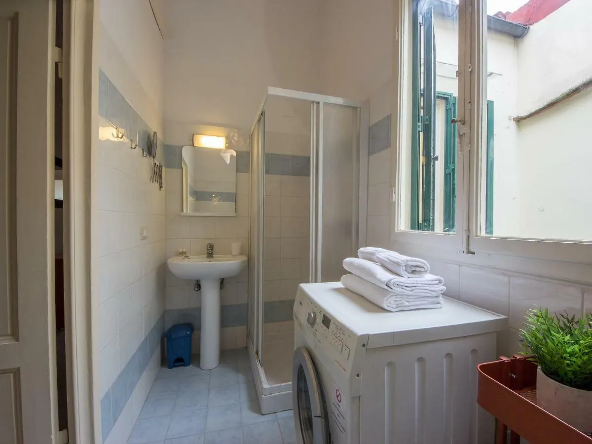 San Lorenzo Family Apartment Florence Italy